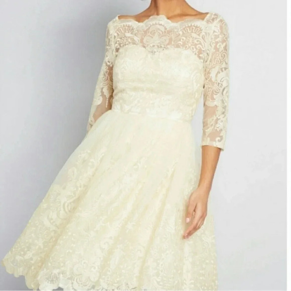 NWT || MODCLOTH || Bridal/formal dress - Picture 4 of 10